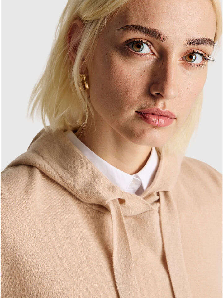 SWEATER W/HOOD Mujer image number 4